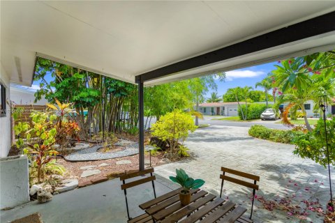 House in Pompano Beach, Florida 3 bedrooms, 114.27 sq.m. № 1854770 - photo 23