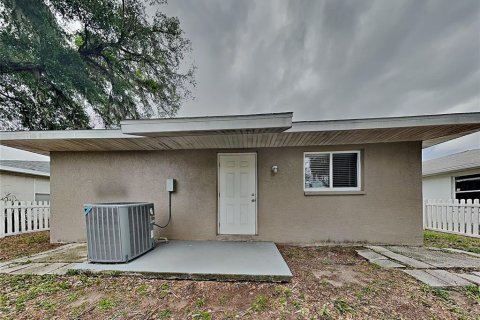 House in Bradenton, Florida 3 bedrooms, 98.94 sq.m. № 2113127 - photo 15