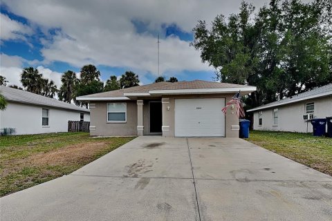House in Bradenton, Florida 3 bedrooms, 98.94 sq.m. № 2113127