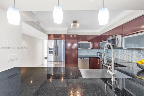Condo in Miami Beach, Florida, 2 bedrooms  № 2067671 - photo 3