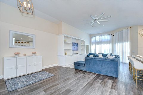 House in Brandon, Florida 3 bedrooms, 166.11 sq.m. № 1751212 - photo 13