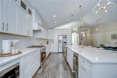House in Brandon, Florida 3 bedrooms, 166.11 sq.m. № 1751212 - photo 8