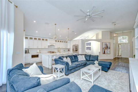 House in Brandon, Florida 3 bedrooms, 166.11 sq.m. № 1751212 - photo 11