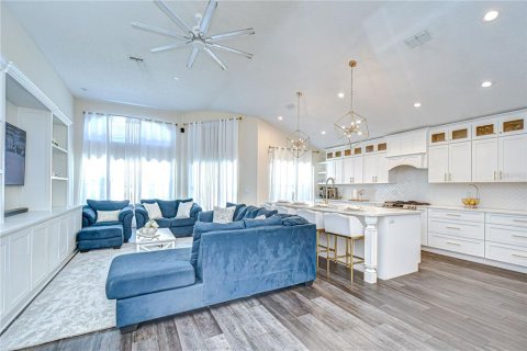 House in Brandon, Florida 3 bedrooms, 166.11 sq.m. № 1751212 - photo 5
