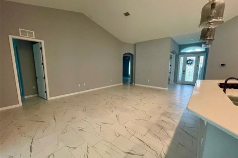 House in Palm Coast, Florida 4 bedrooms, 246.1 sq.m. № 1910254 - photo 15
