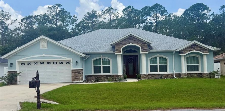 House in Palm Coast, Florida 4 bedrooms, 246.1 sq.m. № 1910254