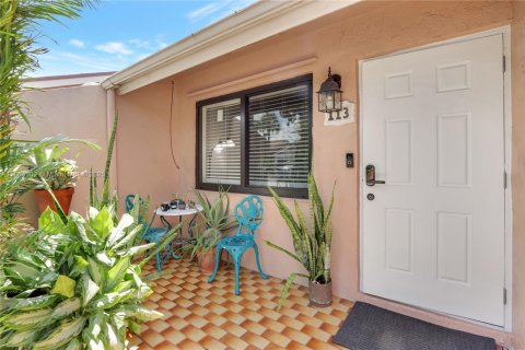 Townhouse in Miami, Florida 2 bedrooms, 104.98 sq.m. № 1891876 - photo 2