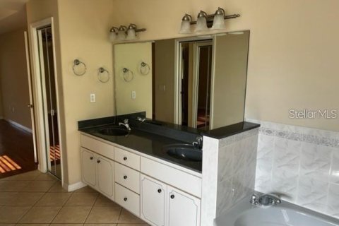 House in Palm Coast, Florida 3 bedrooms, 195 sq.m. № 1911043 - photo 6
