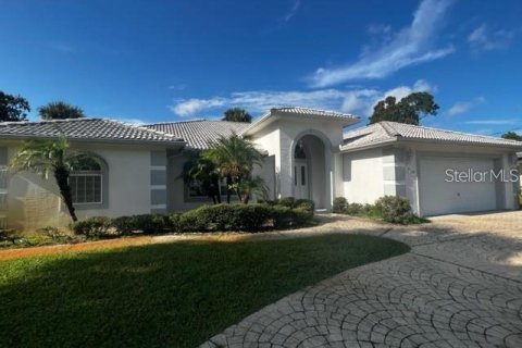 House in Palm Coast, Florida 3 bedrooms, 195 sq.m. № 1911043 - photo 1