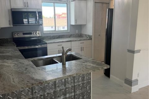 Copropriété à vendre à Punta Gorda, Floride: 2 chambres, 92.81 m2 № 2229253 - photo 4