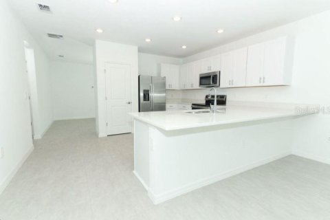 Casa en venta en Haines City, Florida, 3 dormitorios, 148.92 m2 № 1911933 - foto 9