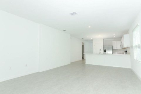 Casa en venta en Haines City, Florida, 3 dormitorios, 148.92 m2 № 1911933 - foto 7
