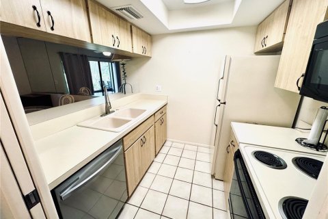 Copropriété à louer à Sarasota, Floride: 1 chambre, 73.02 m2 № 2421706 - photo 13