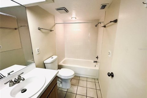 Copropriété à louer à Sarasota, Floride: 1 chambre, 73.02 m2 № 2421706 - photo 11