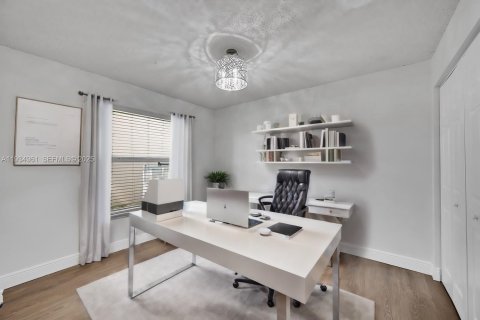 Casa en venta en Coral Springs, Florida, 3 dormitorios, 171.13 m2 № 1992963 - foto 13