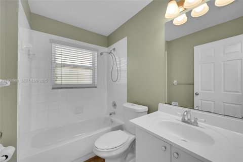 Casa en venta en Coral Springs, Florida, 3 dormitorios, 171.13 m2 № 1992963 - foto 26