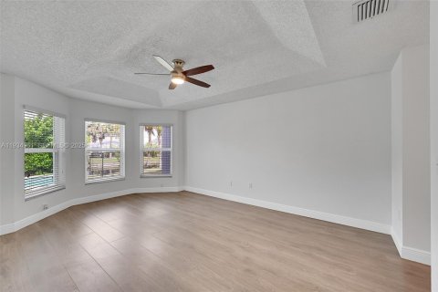 Casa en venta en Coral Springs, Florida, 3 dormitorios, 171.13 m2 № 1992963 - foto 16