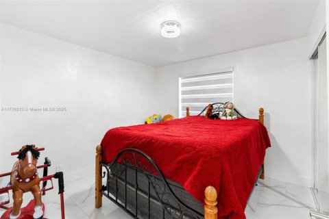 Casa en venta en Fort Lauderdale, Florida, 3 dormitorios, 90.58 m2 № 1702064 - foto 19