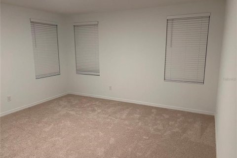 House in Winter Garden, Florida 4 bedrooms, 190.26 sq.m. № 2227150 - photo 30