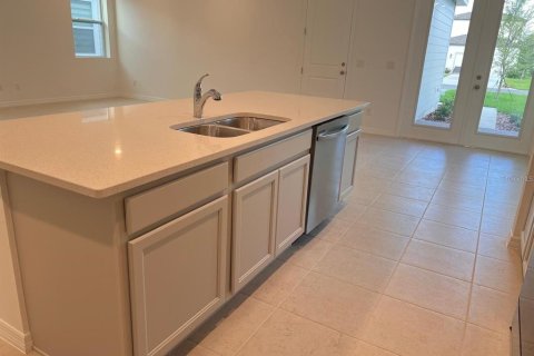House in Winter Garden, Florida 4 bedrooms, 190.26 sq.m. № 2227150 - photo 7