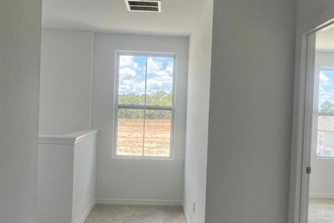 House in Winter Garden, Florida 4 bedrooms, 190.26 sq.m. № 2227150 - photo 19