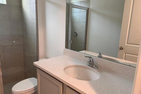 House in Winter Garden, Florida 4 bedrooms, 190.26 sq.m. № 2227150 - photo 16