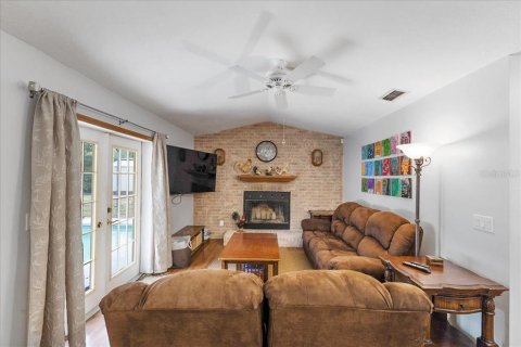 House in Orange City, Florida 3 bedrooms, 151.62 sq.m. № 1875811 - photo 15