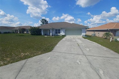 House in Ocala, Florida 3 bedrooms, 203.27 sq.m. № 1791663 - photo 1