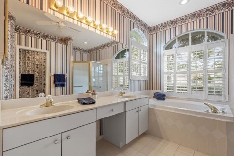 Villa ou maison à vendre à Lutz, Floride: 4 chambres, 243.68 m2 № 1875982 - photo 18
