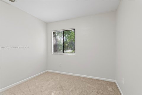 Townhouse in West Palm Beach, Florida 3 bedrooms, 95.41 sq.m. № 1766587 - photo 7