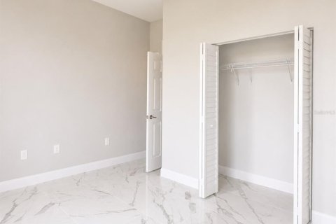 Casa en venta en Cape Coral, Florida, 3 dormitorios, 148.36 m2 № 2239318 - foto 12