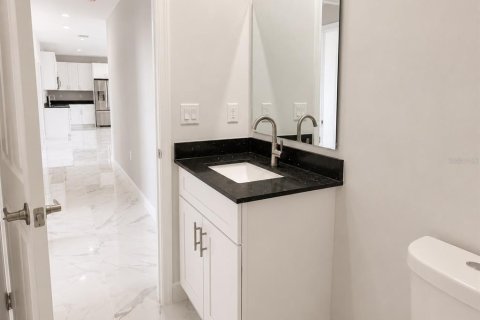 Casa en venta en Cape Coral, Florida, 3 dormitorios, 148.36 m2 № 2239318 - foto 14