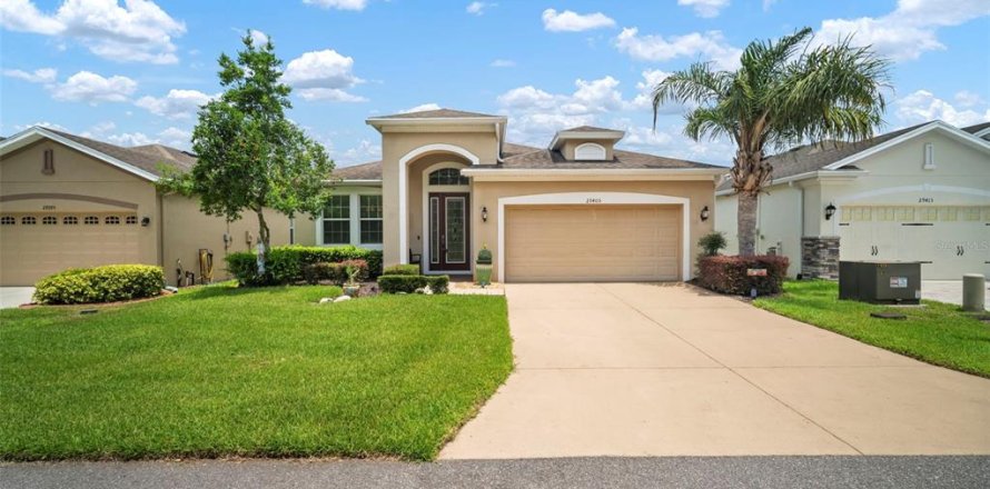 House in San Antonio, Florida 3 bedrooms, 160.81 sq.m. № 1833268