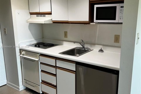 Appartement à louer à South Miami, Floride: 37.16 m2 № 2051516 - photo 3