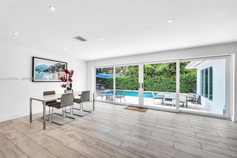 Casa en alquiler en Miami Shores, Florida, 3 dormitorios, 171.68 m2 № 2011230 - foto 23