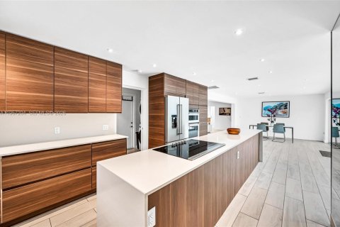 Casa en alquiler en Miami Shores, Florida, 3 dormitorios, 171.68 m2 № 2011230 - foto 16