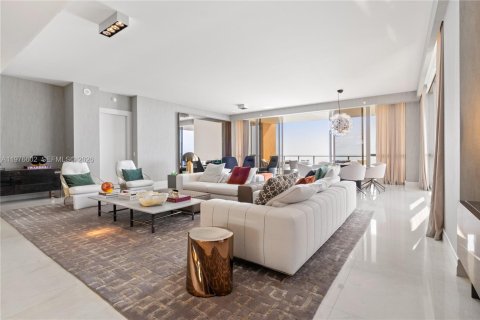 Condo in Sunny Isles Beach, Florida, 4 bedrooms  № 2040530 - photo 4