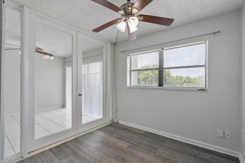 Condominio en alquiler en Fort Lauderdale, Florida, 2 dormitorios, 65.03 m2 № 2247810 - foto 10