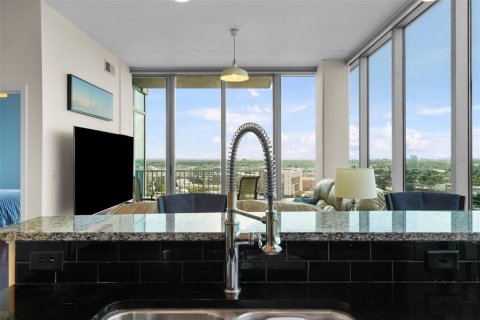 Condo in Tampa, Florida, 2 bedrooms  № 1789979 - photo 22