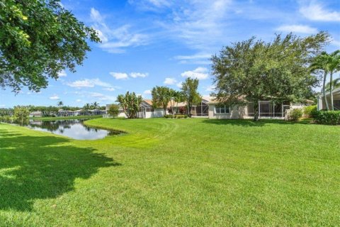 House in Lake Worth, Florida 3 bedrooms, 159.98 sq.m. № 1830353 - photo 30