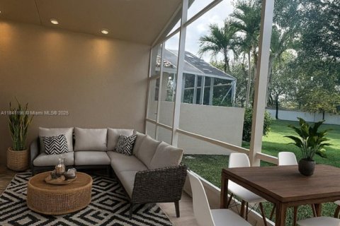House in Lake Worth, Florida 3 bedrooms, 159.98 sq.m. № 1830353 - photo 28