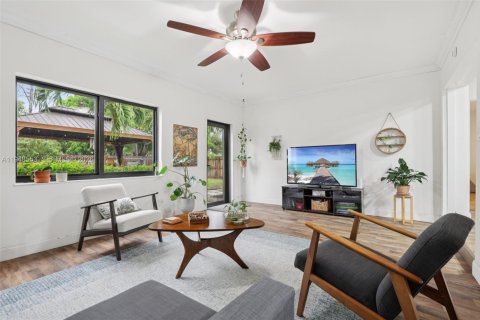 Villa ou maison à vendre à Hollywood, Floride: 4 chambres, 193.79 m2 № 2005356 - photo 9