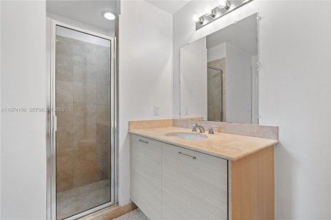 Copropriété à louer à Miami, Floride: 2 chambres, 88.07 m2 № 2042728 - photo 13