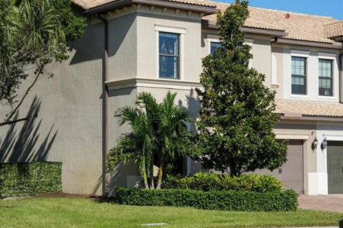 Adosado en venta en Lake Worth, Florida, 3 dormitorios, 180.51 m2 № 2397294 - foto 2