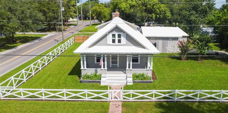 Casa en Zephyrhills, Florida 3 dormitorios, 234.11 m2 № 1908593