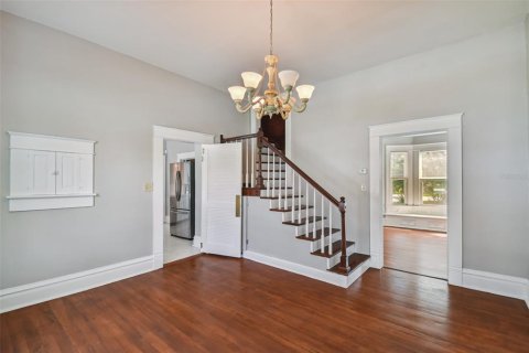 Casa en venta en Zephyrhills, Florida, 3 dormitorios, 234.11 m2 № 1908593 - foto 28