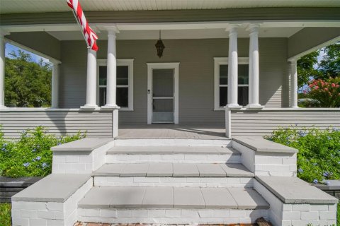 Casa en venta en Zephyrhills, Florida, 3 dormitorios, 234.11 m2 № 1908593 - foto 11