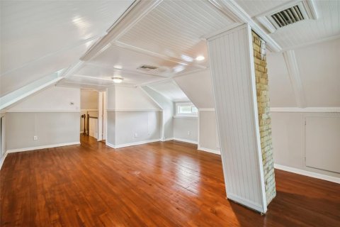 Casa en venta en Zephyrhills, Florida, 3 dormitorios, 234.11 m2 № 1908593 - foto 29