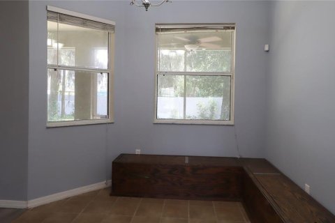 House in Ocala, Florida 4 bedrooms, 208.01 sq.m. № 2209592 - photo 11