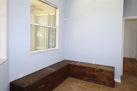 House in Ocala, Florida 4 bedrooms, 208.01 sq.m. № 2209592 - photo 10